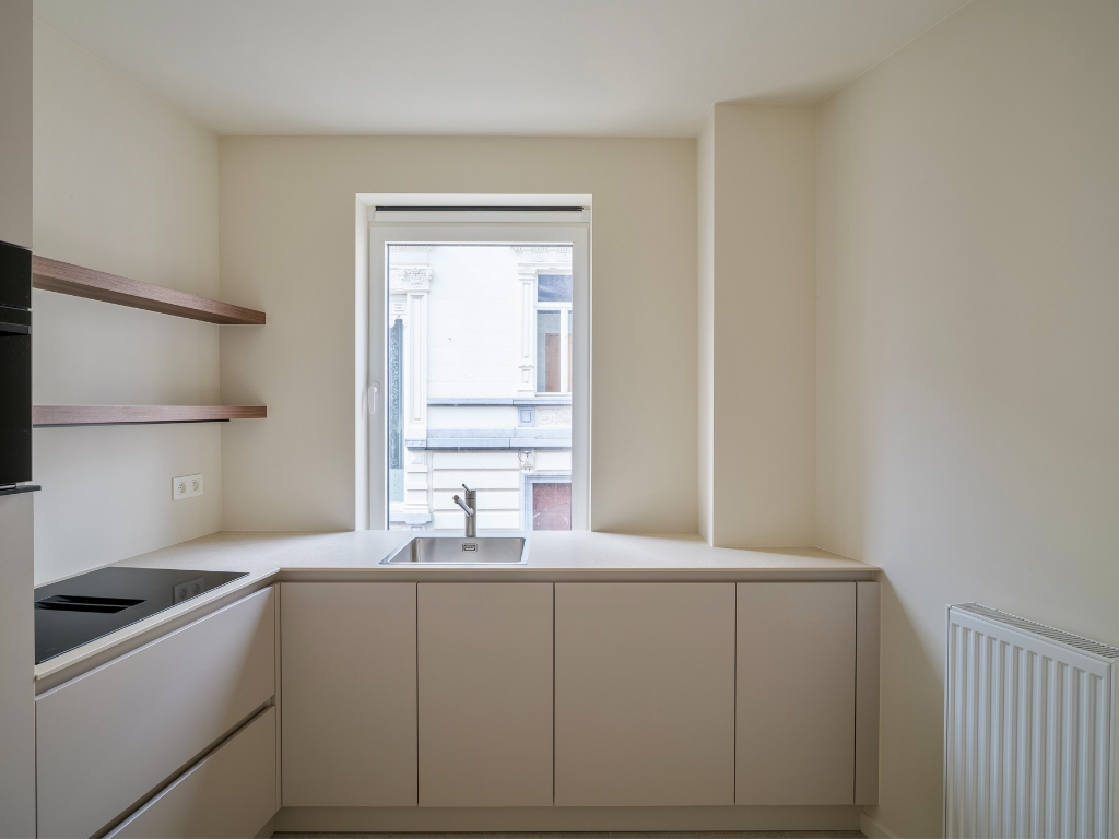 Hoogwaardig gerenoveerd duplex appartement met zonnig terras in het centrum van Gent - foto 4
