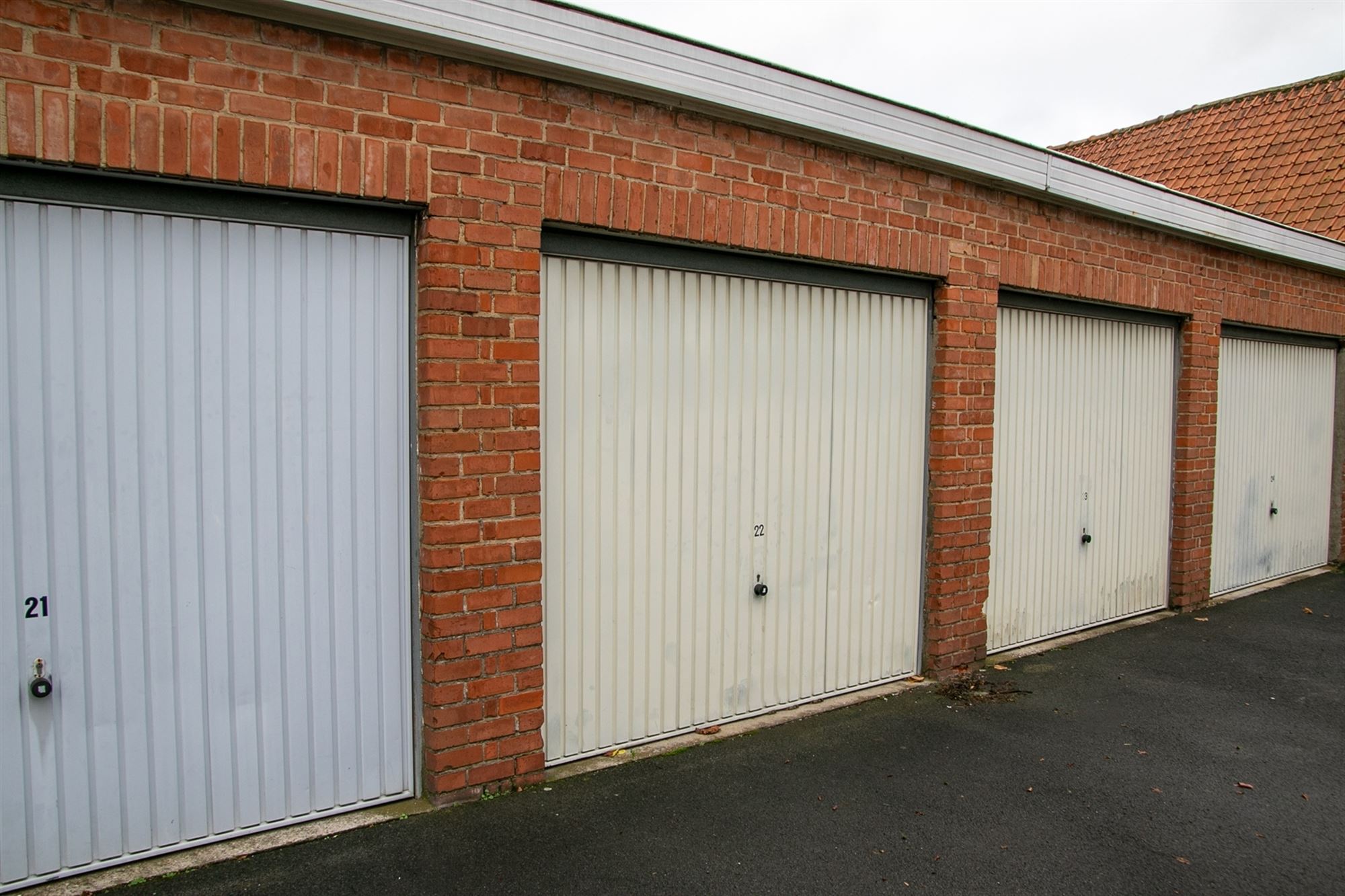 Enclosed garage box. Available from January 1, 2026. Rent 60 euro/month