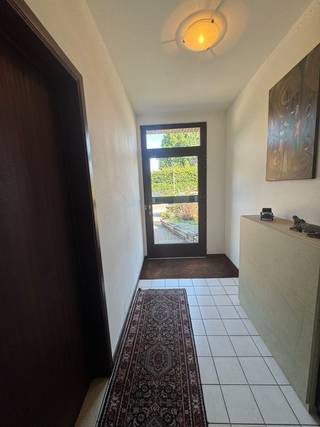 Dit appartement is gelegen in een zeer rustige straat!! Klein gebouw bestaande uit slechts 3 appartementen. Alle meters van gas, water...