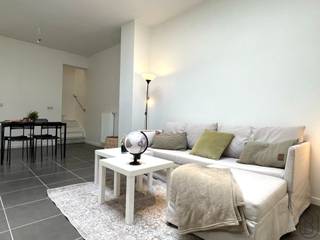 Mooi gerenoveerde grote woning met 4 SLAAPKAMERS en 2 badkamers. Modern, Instapklaar, alles vernieuwd !! INDELING: ruime inkomhal, bureau,...