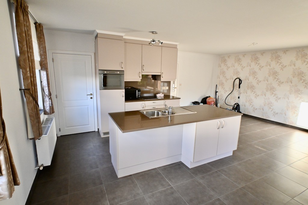 Mooi en ruim appartement op de eerste verdieping ! - foto 2