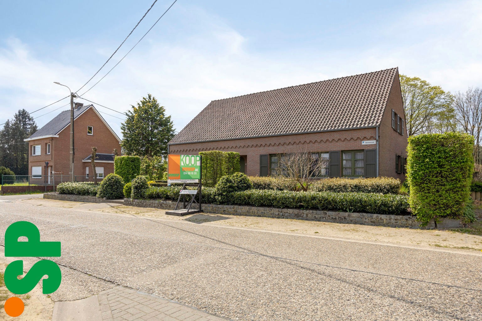 Zeer ruime gezinswoning op een perceel van 12A 95CA. - foto 2