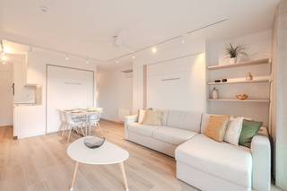 Spacieux studio prêt à emménager avec terrasse ensoleillée à vendre à Nieuwpoort-Bad, au quatrième étage de la Résidence Thalassa,...
