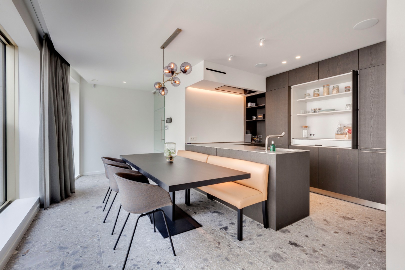 Apartment for rent in Ghent with 2 bedrooms - photo 4