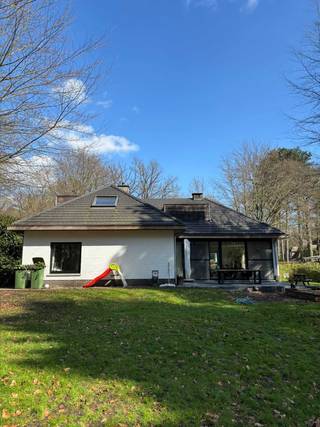 Prachtige vrijstaande woning, gelegen in een kindervriendelijke woonomgeving, opwandelafstand van scholen en natuurdomein De Mik.In 2019-2020 van...