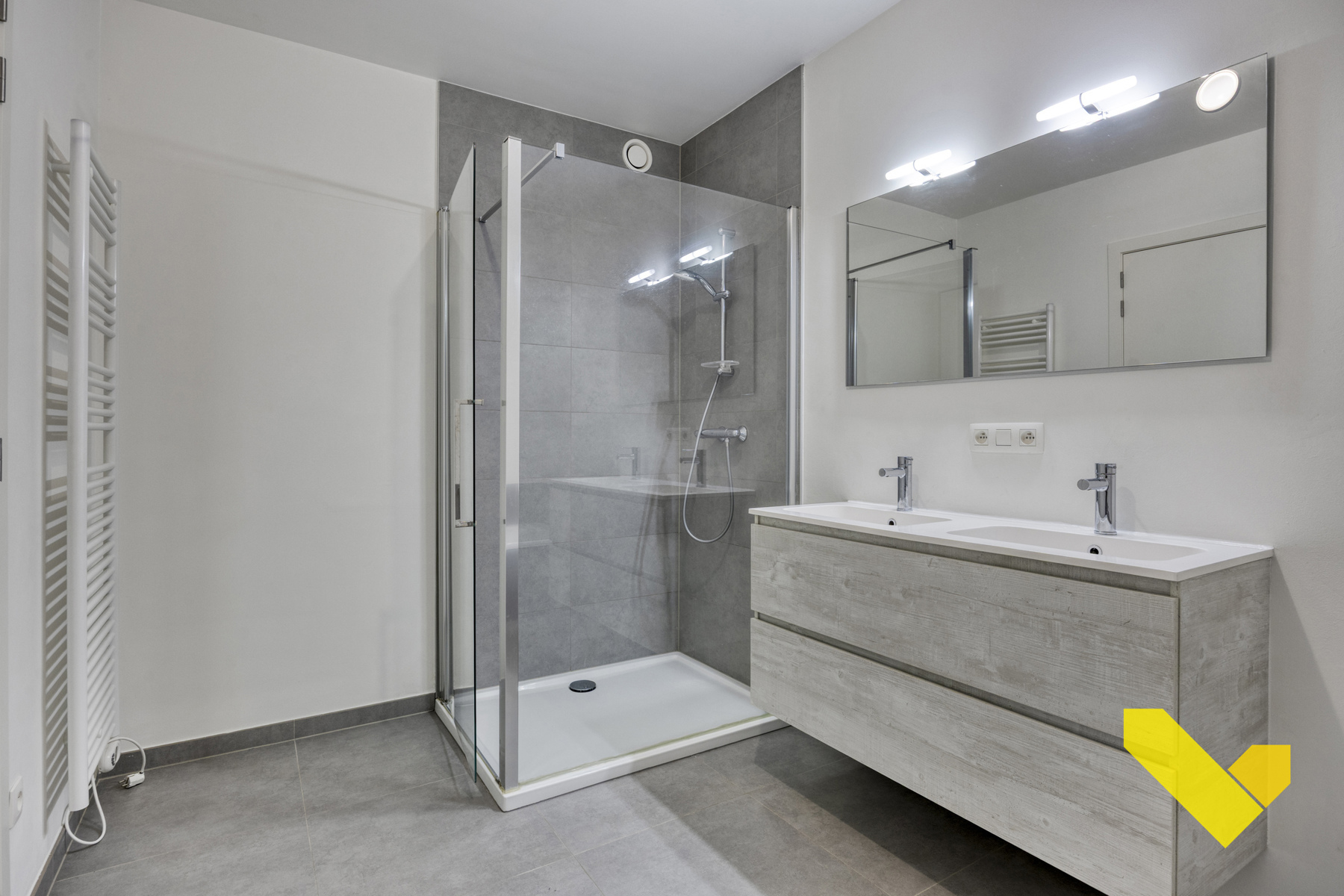 Meteen instapklare moderne woning gelegen op een toplocatie! - foto 5