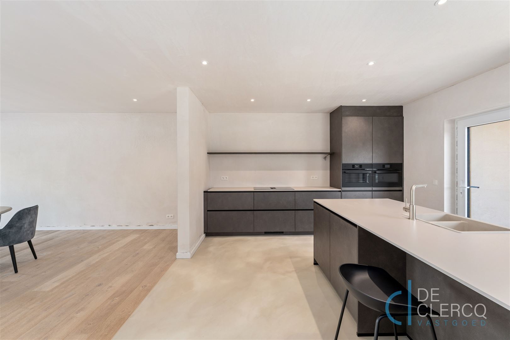 Gerenoveerde woning met oprit te koop in centrum Lochristi! - foto 5