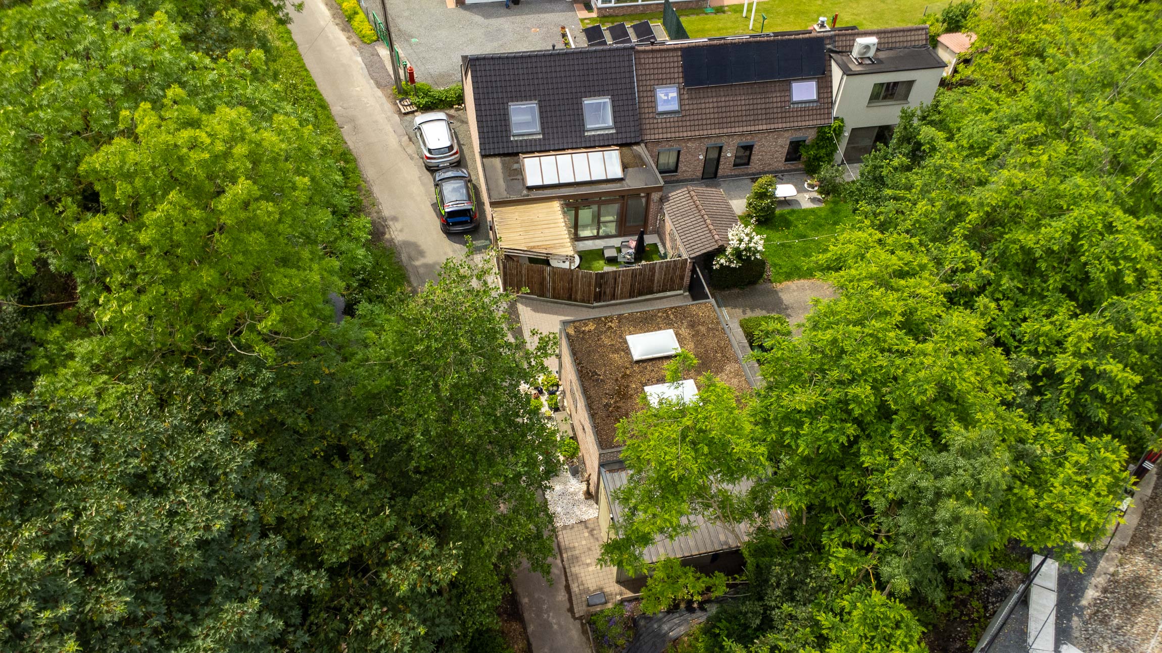 Totaal gerenoveerde woning in groene omgeving te Muizen. - foto 1
