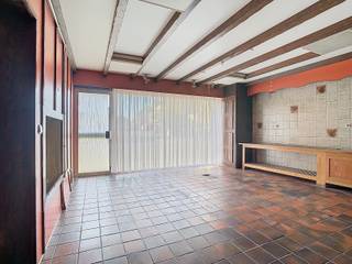 Zéér ruime én Karaktervolle Woning met 3 SLPK én tuin!Op zoek naar een woning met een zee aan ruimte, eindeloos potentieel en een topligging? Deze...