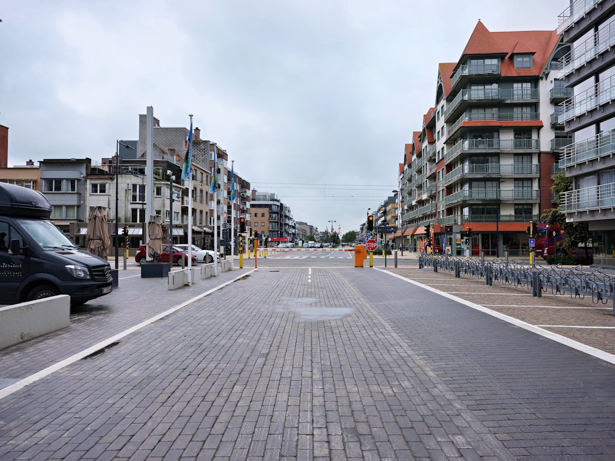 Nieuwbouw casco handelsruimte op topligging te Oostduinkerke - foto 4