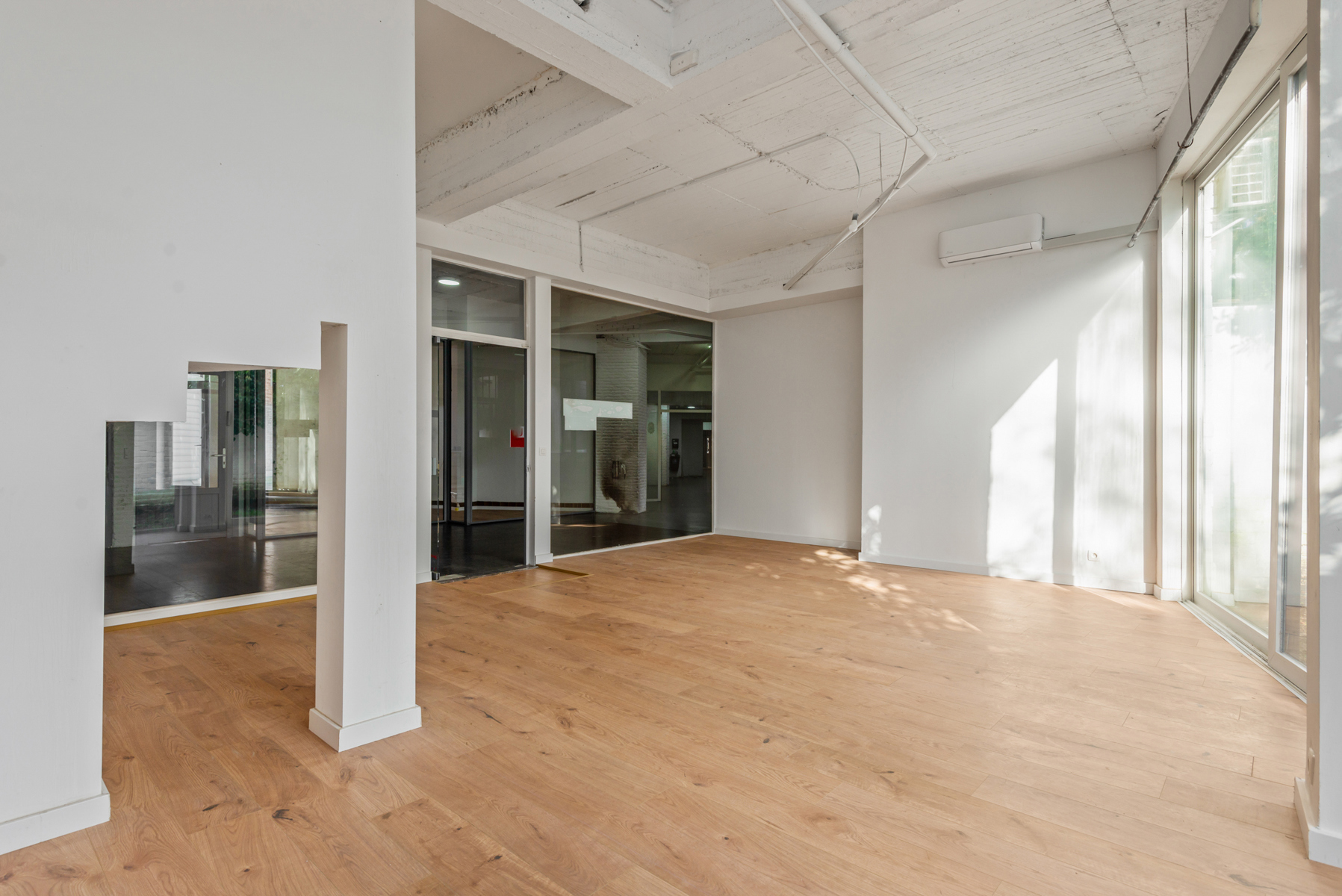 Commercial for rent in Mortsel - photo 5