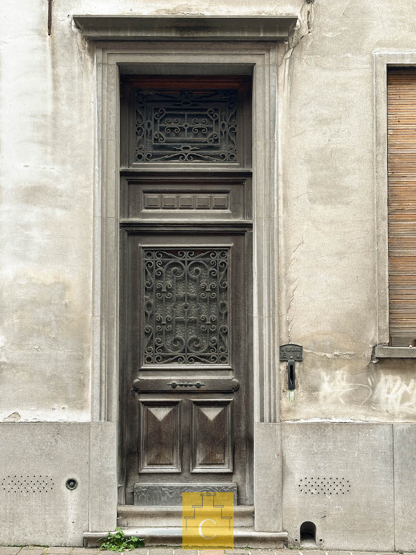te renoveren herenhuis op topligging bij Burg en Markt - photo 2