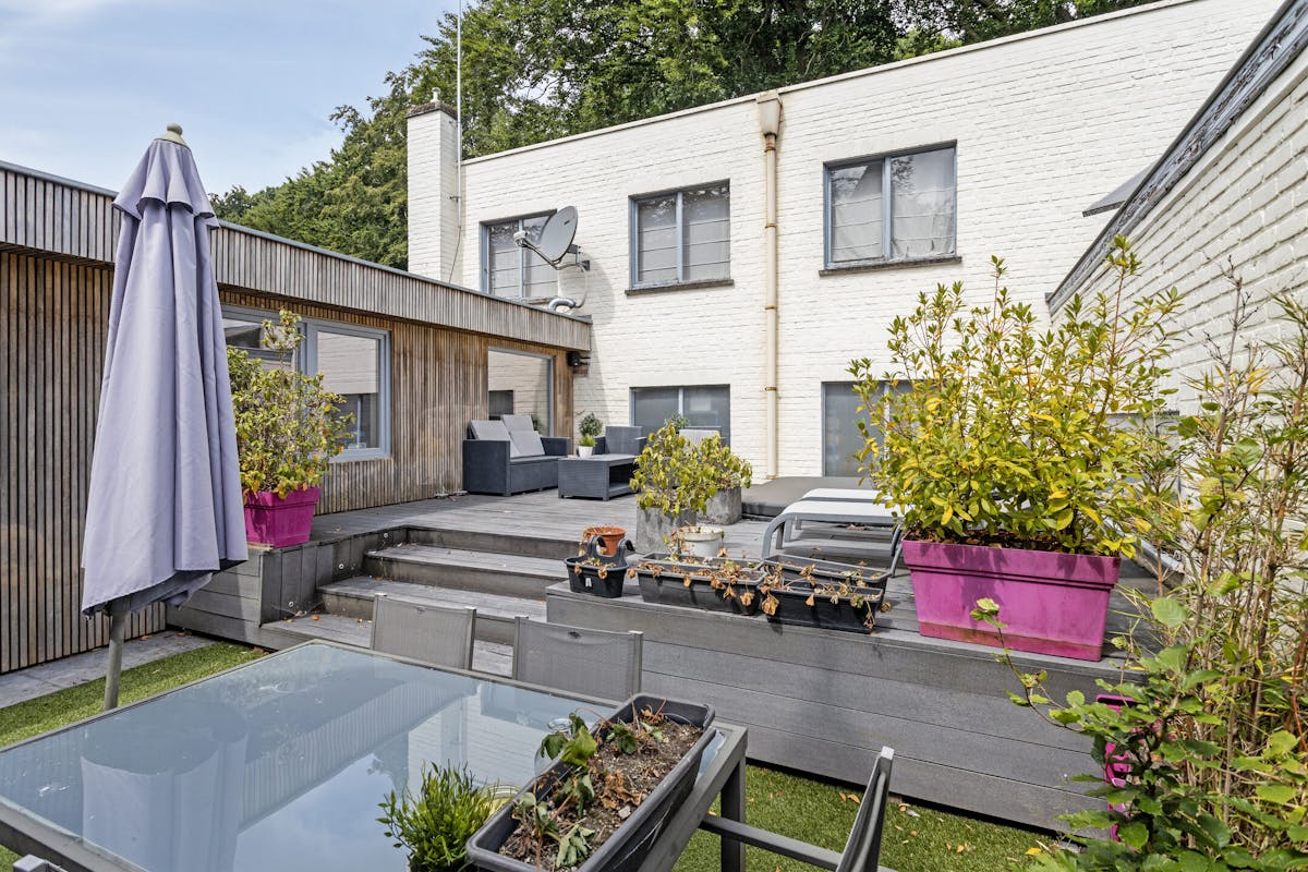 Des locaux commerciaux polyvalents avec une maison ! - photo 4