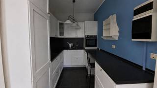 <p><span>Op zoek naar een instapklaar appartement voor een correcte prijs met een uitstekende verbinding naar Antwerpen en nabij alle voorzieningen en openbaar vervoer?</span></p><p><span>Kom dan zeker eens kijken naar dit prima onderhouden en recent gerenoveerde 1slpk- appartement op de 4de verdieping met lift.</span></p><p><span>Dit ruim appartement is voorzien van een keuken en badkamer met hedendaags comfort en daarenboven beschikt men hier over een gunstig EPC label A en conform EK rapport.</span></p><p><span>Interesse? Boek dan snel uw afspraak en kom zeker niet TE LAET!</span></p><p><span> </span></p>