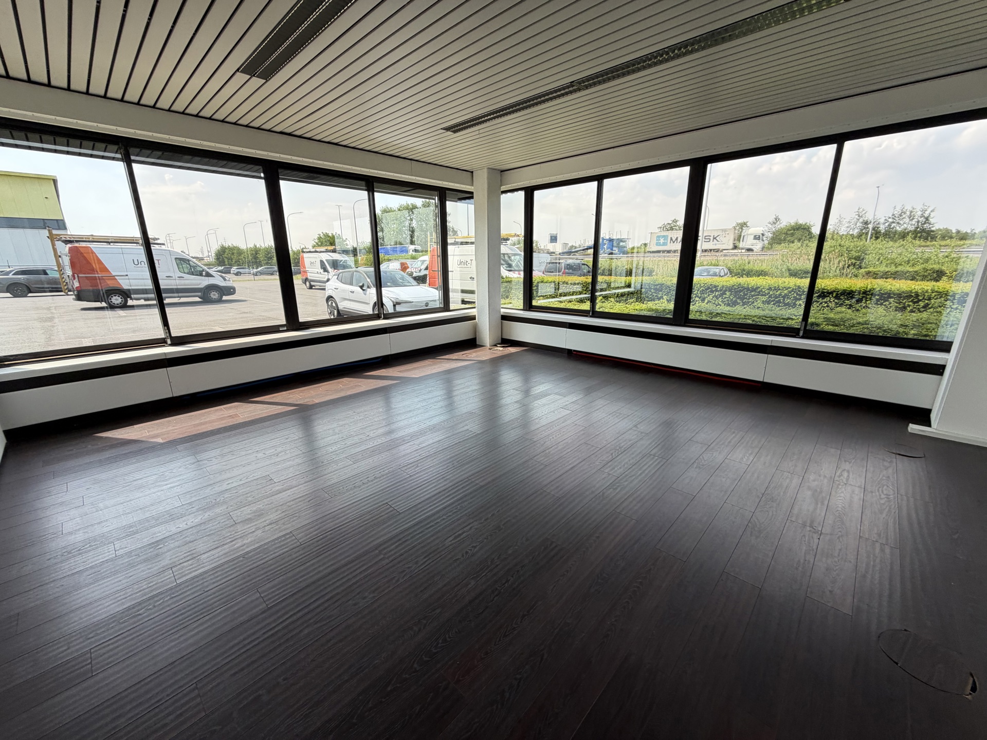 Magazijn 2.963m² met kantoren 569m² in Temse - foto 5