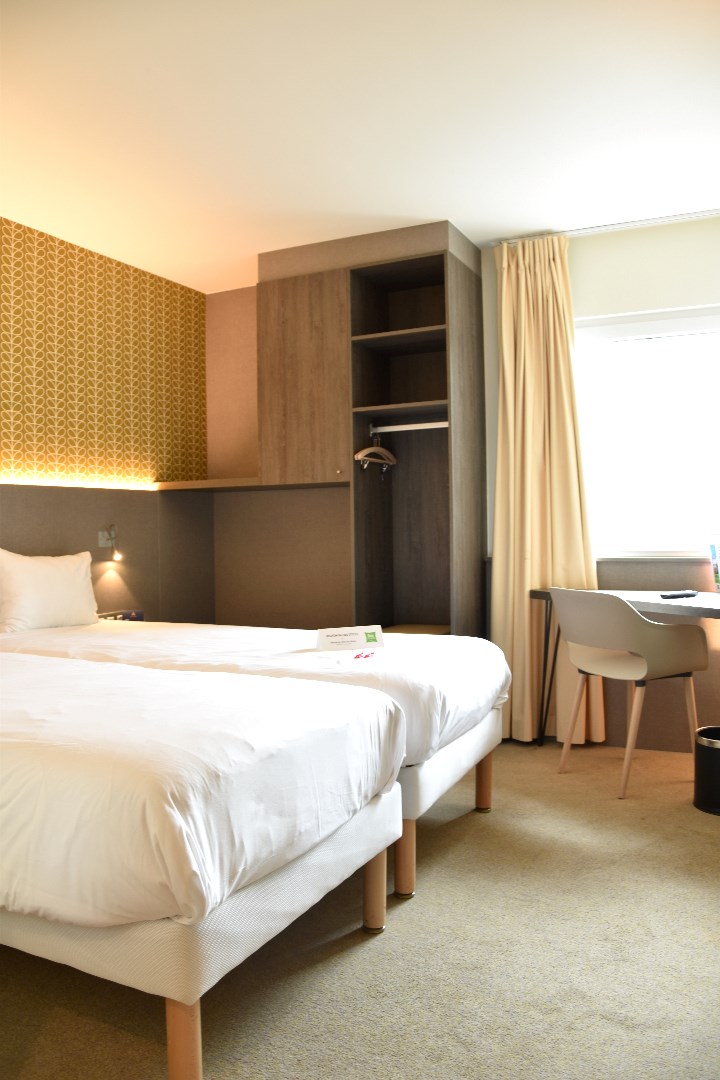Hotelkamer met aparte badkamer in 'Ibis Style" Kortrijk te koop - foto 2
