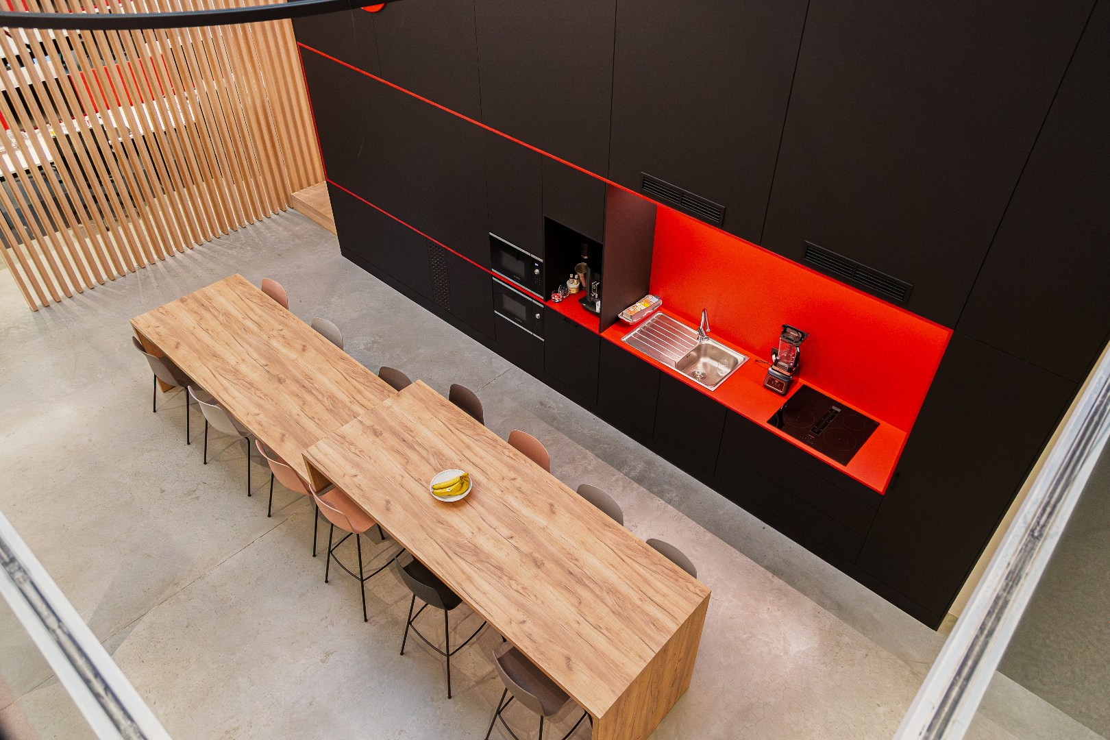 Kantoorgebouw op toplocatie - foto 4