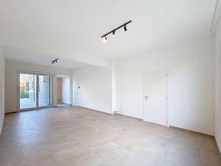 In het hart van Ieper bevindt zich deze energiezuinige en volledig gerenoveerde woning. Dankzij de centrale ligging liggen winkels, horeca en...