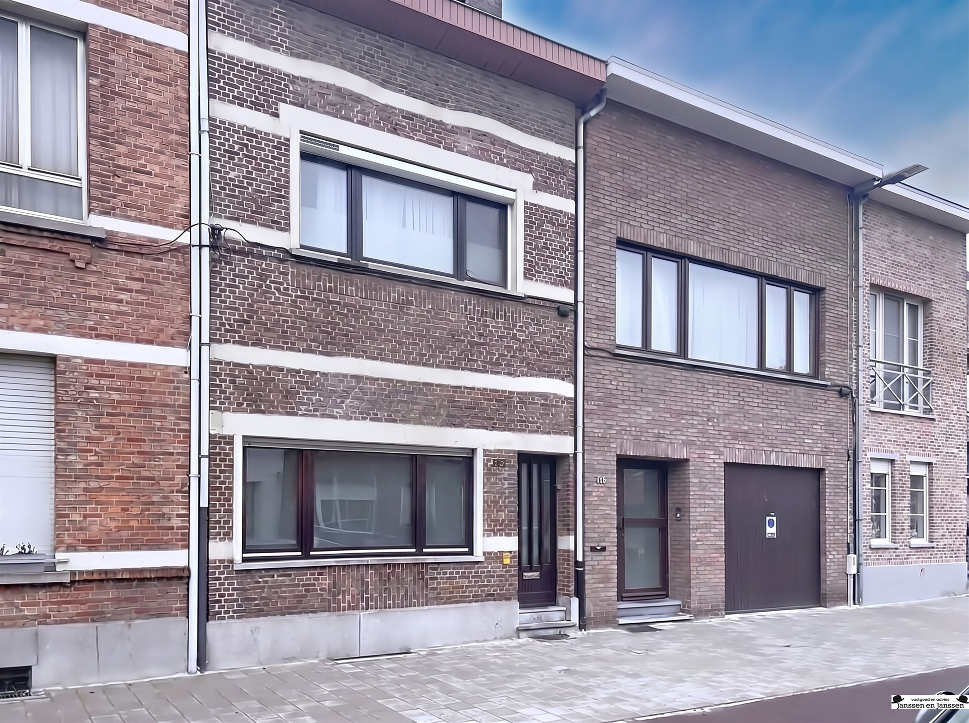 Commercial for sale in Wilrijk with 5 bedrooms - photo 1
