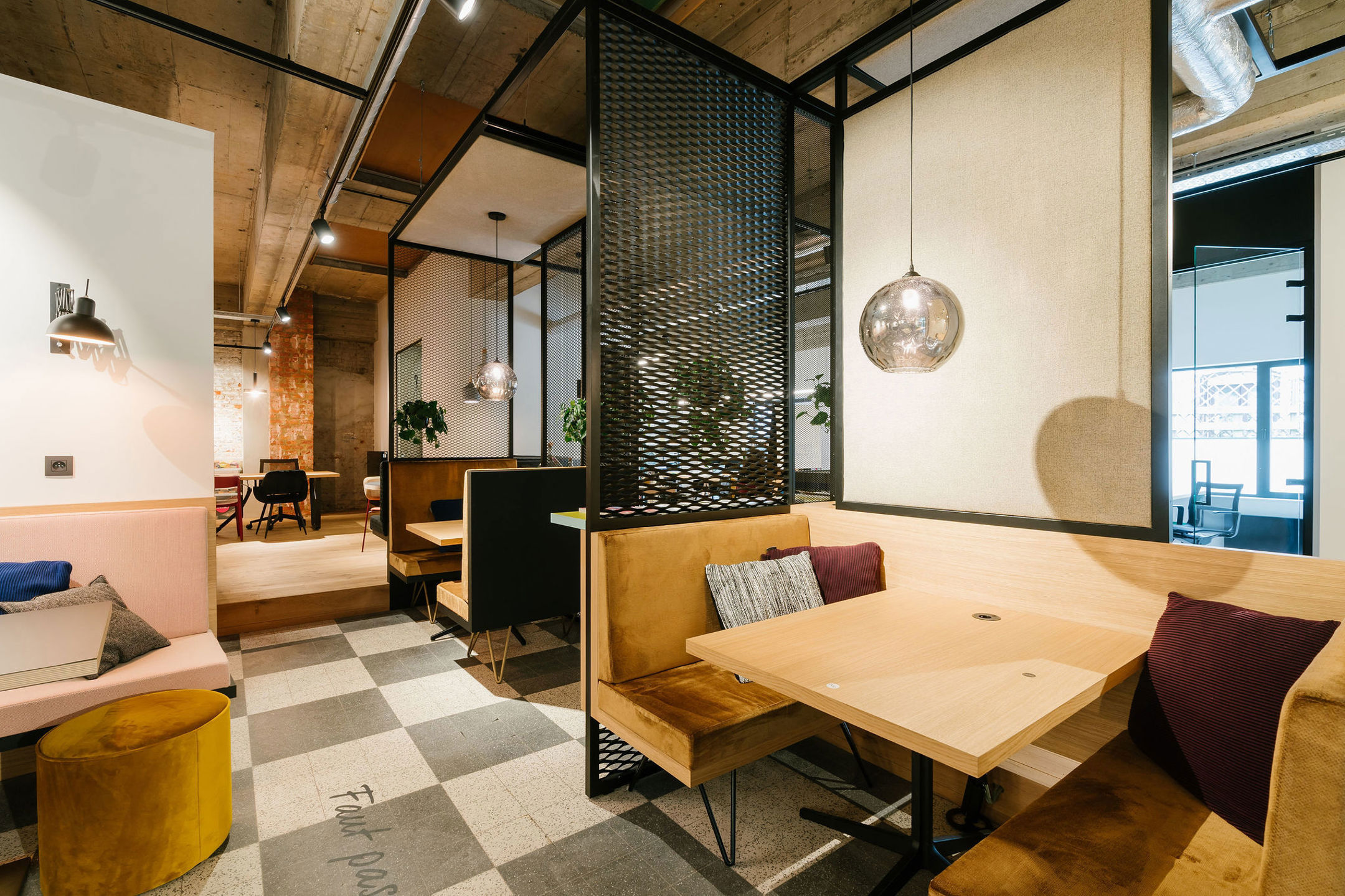 Commercial à vendre à Uccle - photo 4