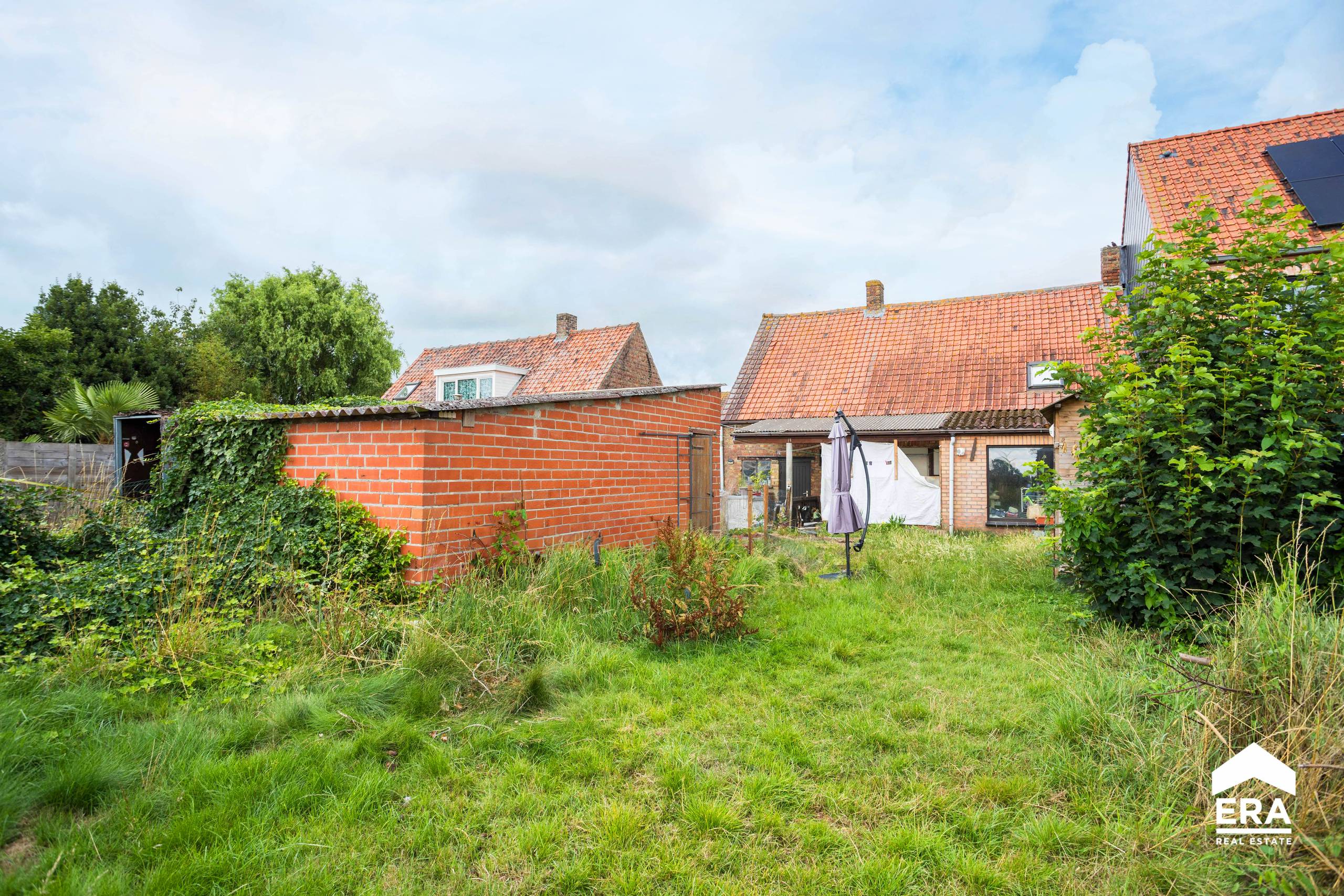 Te renoveren woning met ruime tuin te Koekelare - foto 4