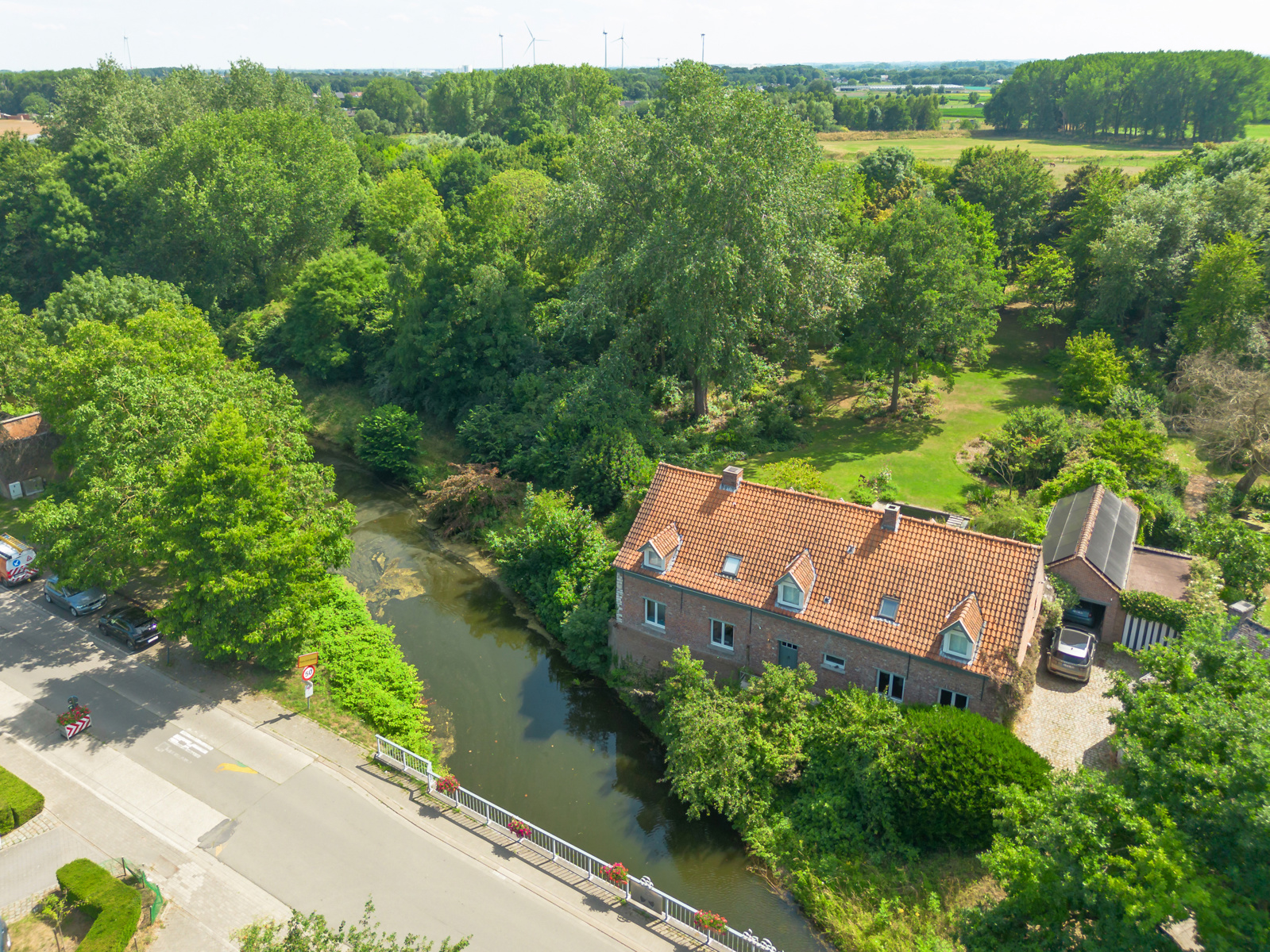 Historische landmark op ca 2 ha te Bornem-Eikevliet - foto 1