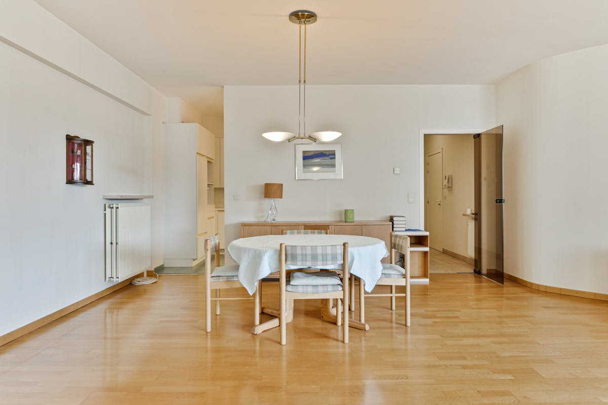 Bright 2 bedroom apartment for sale in the center of Bruges - photo 4