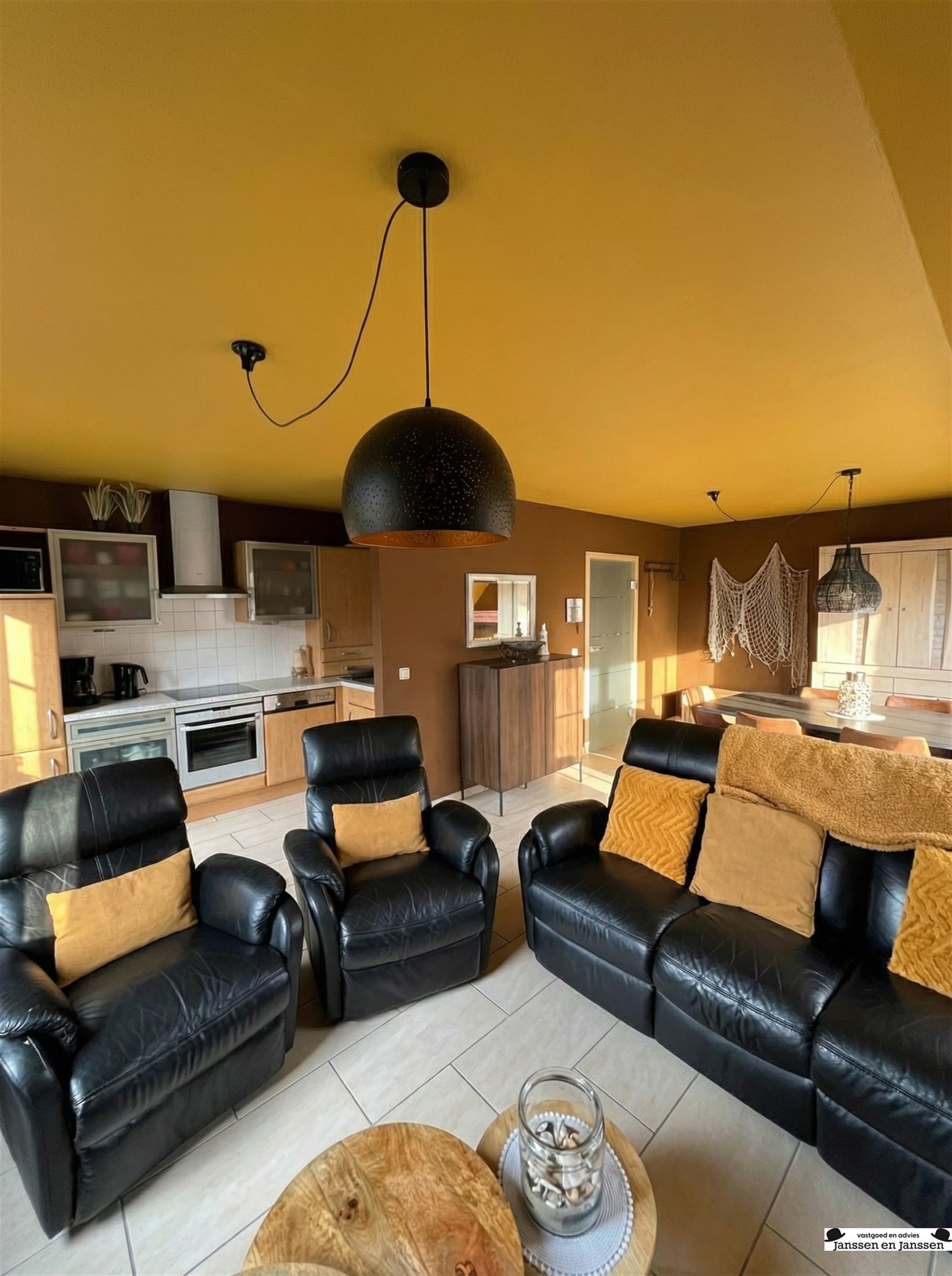 Duplex appartement met ondergrondse parking nabij het strand - foto 3