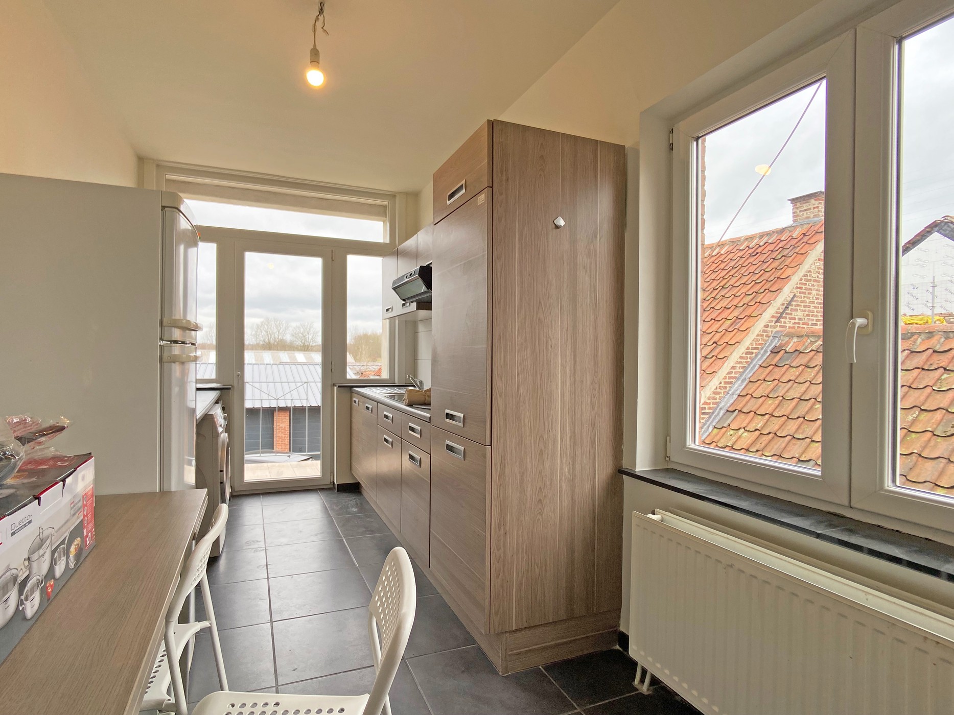 Instapklaar drie slpk appartement met garage te Hamme! - foto 2