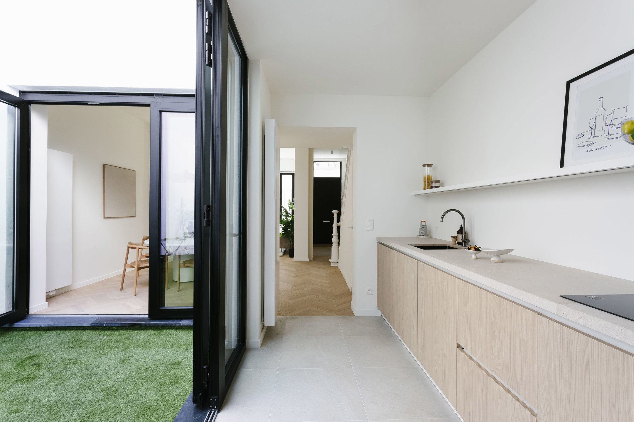 Lichtrijke herenwoning op toplocatie in hartje Antwerpen. - foto 5