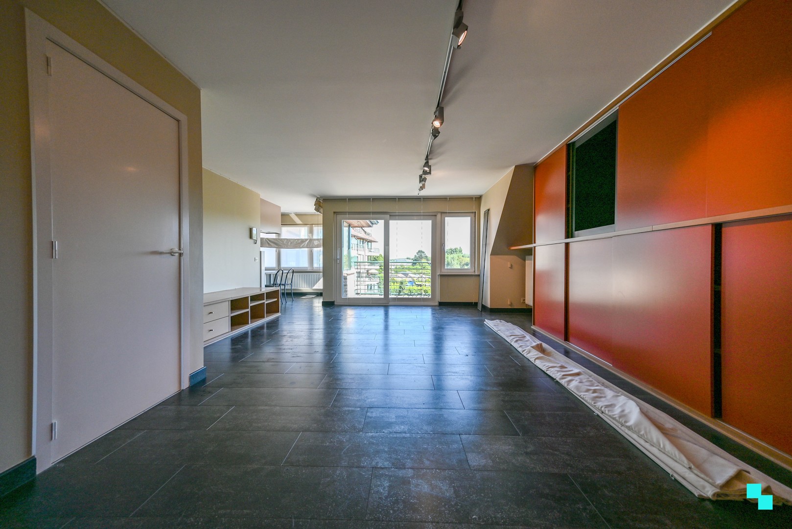 Energiezuinig dakappartement met panoramisch uitzicht te Izegem - foto 4