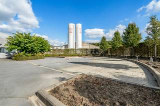 Commercial à louer à Oostkamp