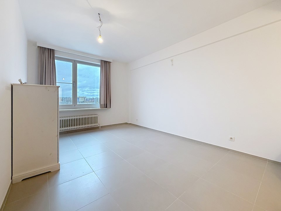 Volledig gerenoveerd, energiezuinig appartement met garage op de 5de verdieping - foto 5