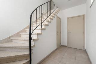 Halfopen woning met 3 slaapkamers te huur in De PanneOp zoek naar een comfortabele woning op een rustige locatie? Deze ruime en lichtrijke woning in...