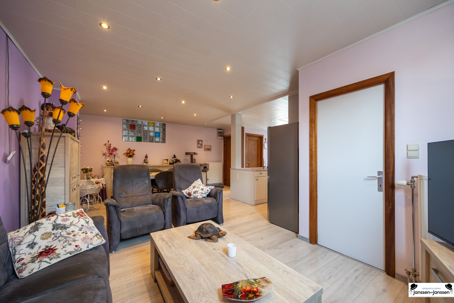 Ruim appartement in voormalige suikerfabriek Merksem - foto 4