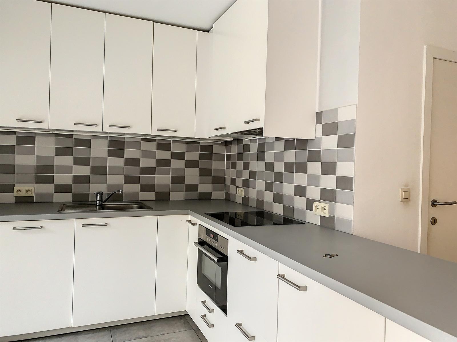 Appartement van meer dan 100m² in het centrum - foto 5