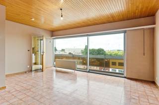 Interesse in dit appartement? Bekijk de virtuele toer en maak via Livitas.be ONLINE je afspraak.Dit appartement beschikt over drie volwaardige...