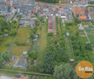 ERPE - Mooie bouwgrond voor een HOB op een centrale locatieERPE - Op een rustige maar toch zeer vlot bereikbare locatie kan u deze mooie bouwgrond...