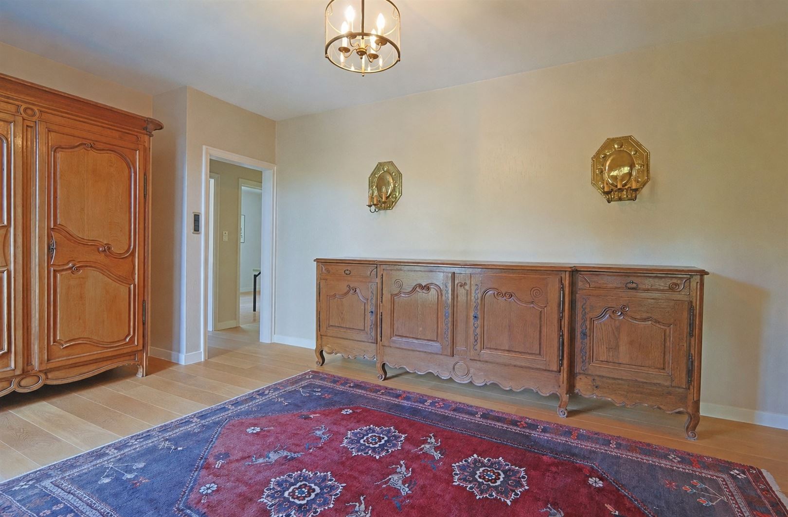 Tijdloze villa in het groen nabij de stad - foto 4