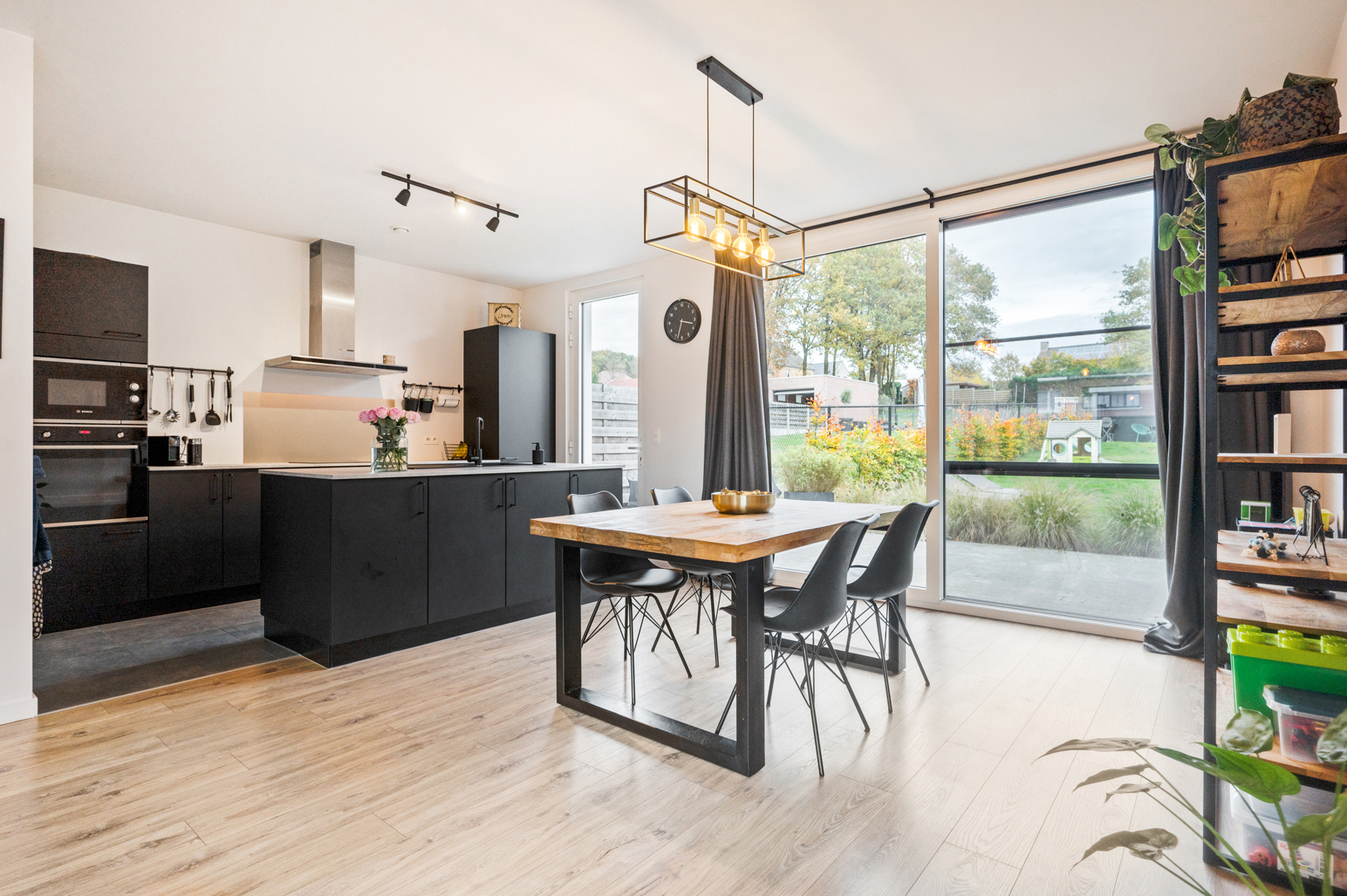 Gezinswoning met grote tuin en energiezuinige troeven - foto 4