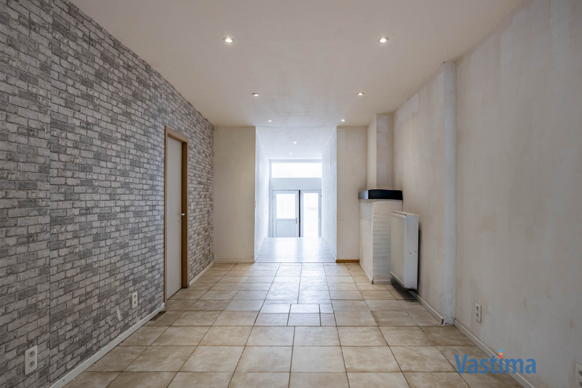 Op te frissen woning met potentieel in Erembodegem - foto 4