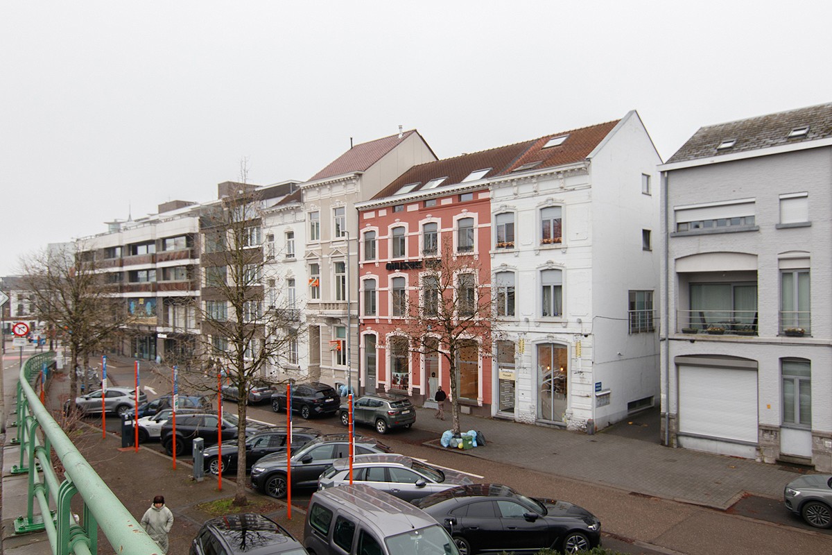 Sint-Truidersteenweg 14 , 3500 Hasselt. Praktijk, kantoorruimte aan de rand van de Groene Boulevard Hasselt - foto 2