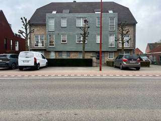 Ontdek dit prachtige appartement van 90 m² bruikbare oppervlakte, centraal gelegen voorzien van alle comfort.Indeling & kenmerken:• 2 ruime...