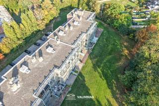 VALIMMAS verkoopt dit welgelegen instapklaar en energiezuinig appartement met mooi zonneterras, kelder en mogelijkheid tot een autostandplaats in...