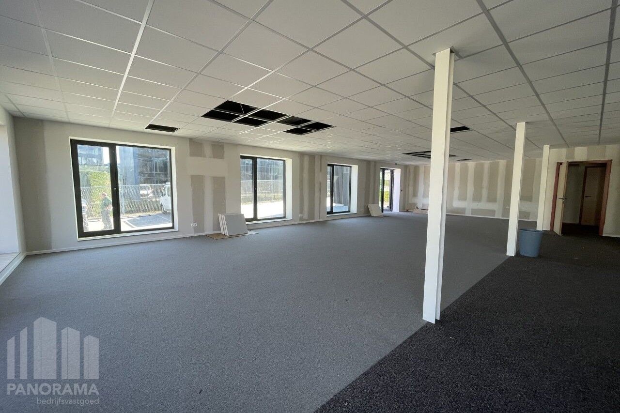 Modern & Duurzaam Kantoor van 519 m² nabij R0 te Wemmel - foto 5