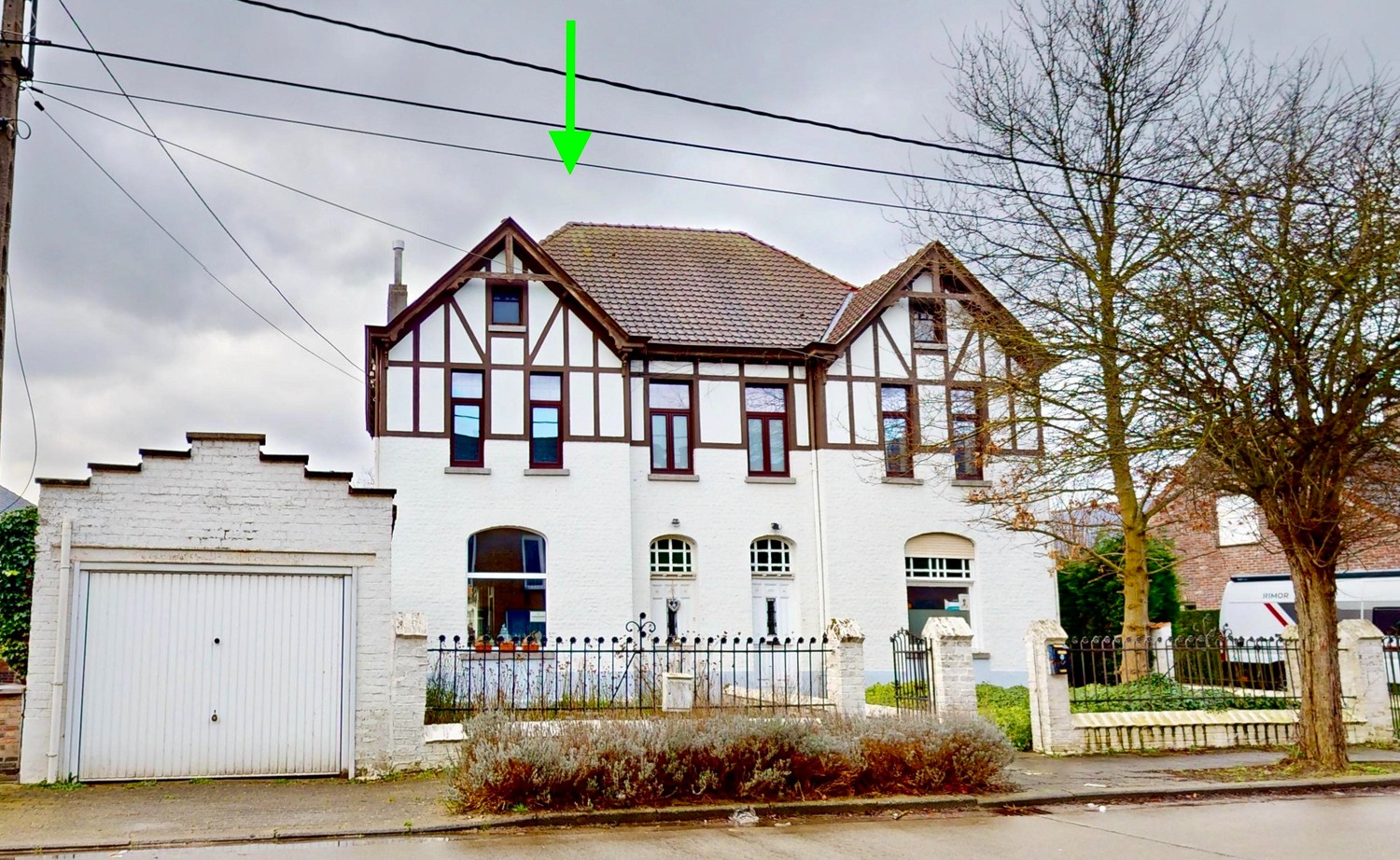 Te koop: Charmante halfopen villa in cottage stijl met ruime tuin en topligging! - foto 2