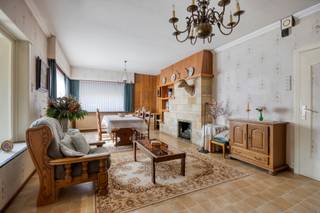 Bekijk ook zeker de 3D virtuele tour en krijg zo nog beter een beeld van wat deze woning u te bieden heeft.Deze woning, gelegen op een goede locatie...