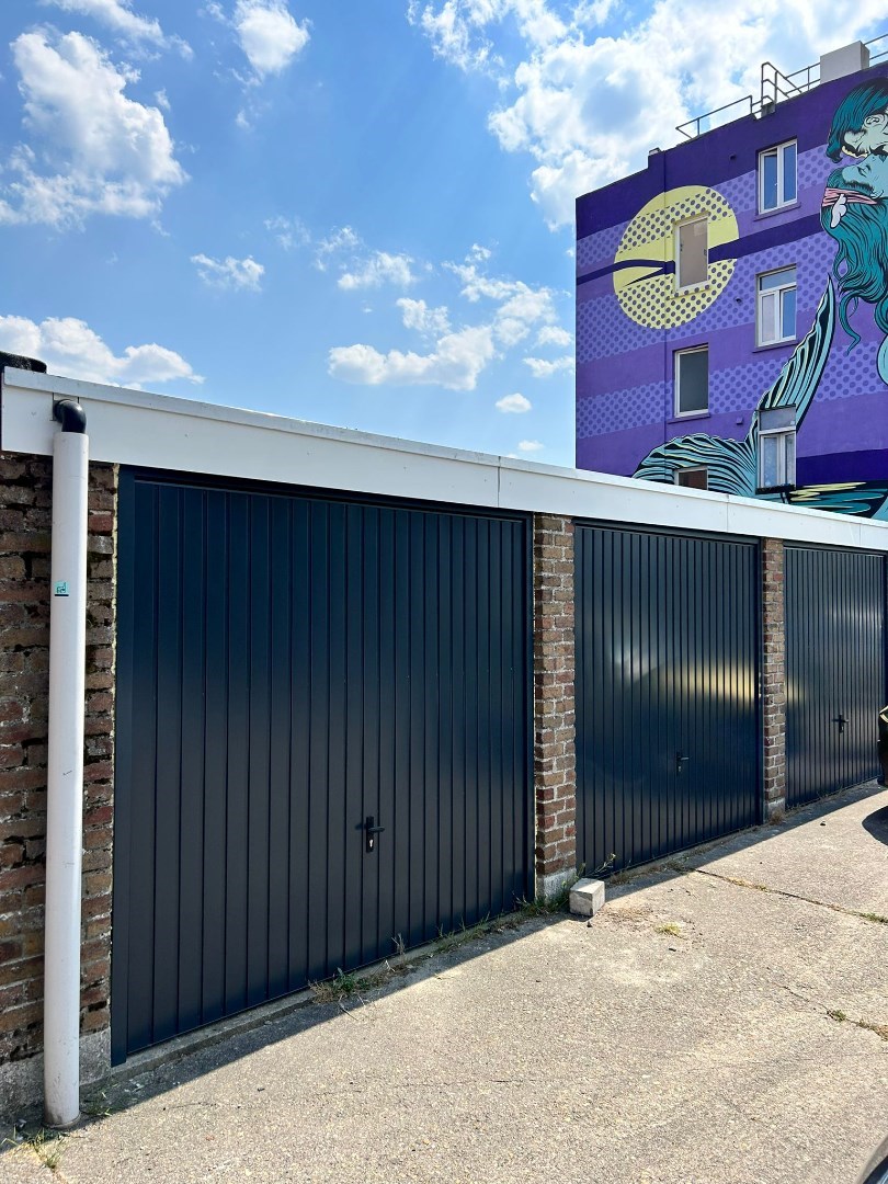 Garages au cœur de Mariakerke avec possibilité de chargement. - photo 2