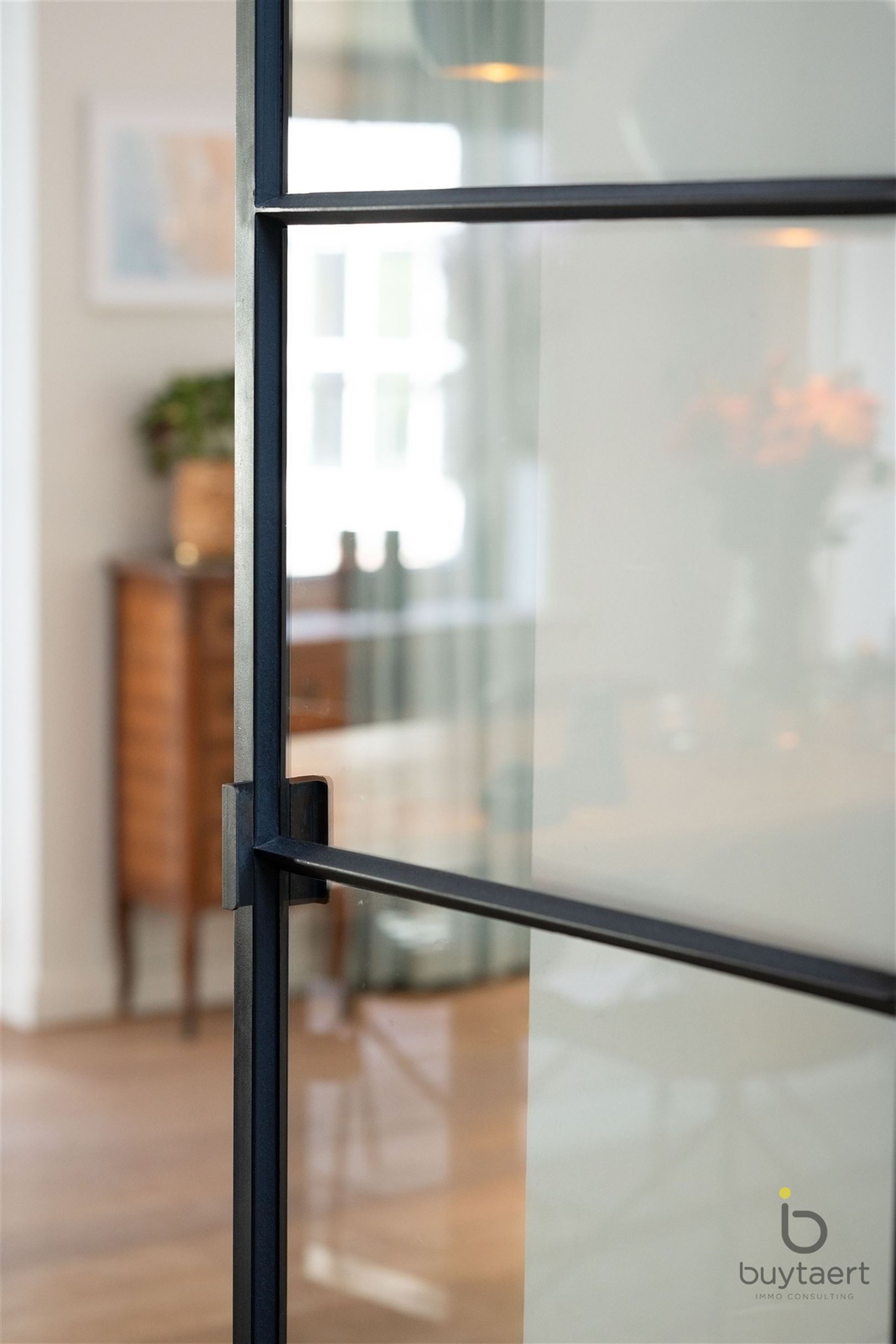 EXCLUSIEF: stijlvolle villa met een tijdloze inrichting op een toplocatie te Schilde! - foto 5