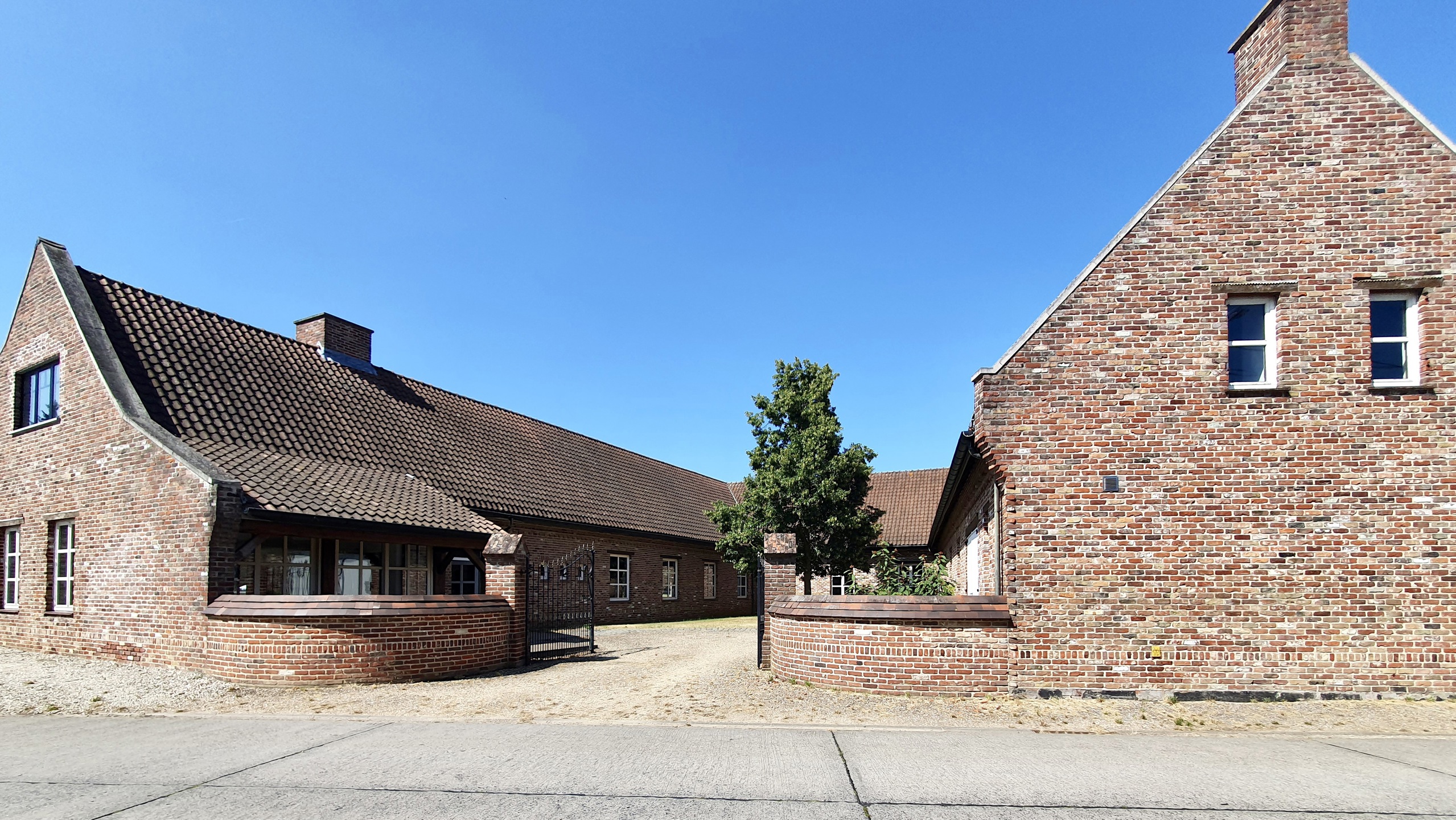 TOPgelegen langs de N60 commerciële eigendom!  - foto 4